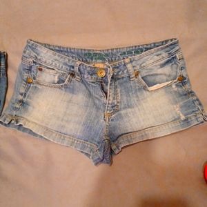 Shorts Size 11 Arizona Jean Co.